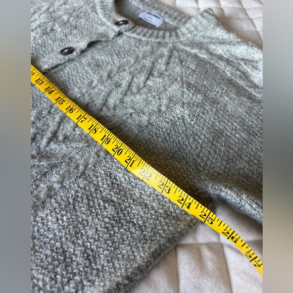 Old Navy Women's Light Gray Cardigan - Picture 6 of 7